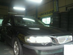 ボルボタイヤ販売、VOLVOタイヤ タイヤ激安岸和田市　和泉市　泉大津市　堺市