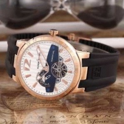 高級品のユリスナルダン　コピー　腕時計