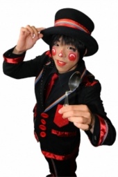 「魔法使いアキットショー」