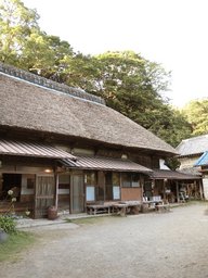 茅葺き古民家で過ごす秋のふるさと体験