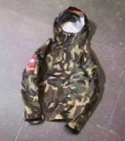 秋冬 赤字超特価2017 男性シュプリーム 迷彩 パーカー 黒 迷彩 2色 SUPREME 袖 ロゴ スウェット...