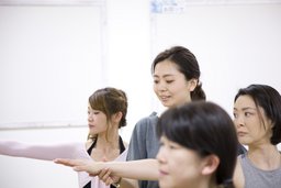 【参加無料】リラックスヨガレッスン体験付きスクール説明会