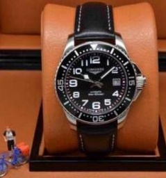 手軽に使える機械式ロンジン腕時計