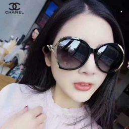 サングラス シャネル コピー メンズ メガネ レディース 激安 エルメス グッチ レイバン 折りた...