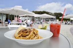 - 奈良フードフェスティバル2014 -「Ｃ’festa（シェフェスタ）」　ＩＮ馬見会場（馬見丘陵公園）