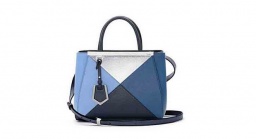 カジュアルにもモードにも使えるユニークなフェンディ スーパーコピーバッグ