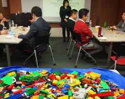 レゴ®シリアスプレイ®メソッドと教材を活用したワークショップ