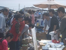 ★出店無料フリマ★リバーサイド高丘店