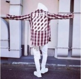 3アイテムがセットになったスペシャルオフホワイト 半袖Tシャツ 激安を製作