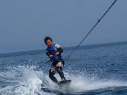 【スペシャルアウトドア♪ウェイクボード体験】社会人サークルFEAD