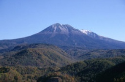 オアシスヨガプレイス「滝行＆浄ヨガ」