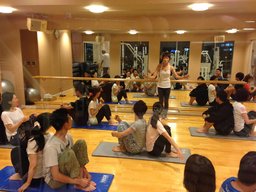 仕合わせ(しあわせ)ヨガコン　〜健康と出会いを同時に手に入れられるチャンス〜