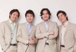 幸せ気分いっぱい、午後のチャリティトーク＆ライブ　