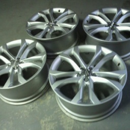 AUDI アルミホイール センターボア加工 センターボア拡大加工