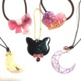 プラバン×レジン アクセサリー作り体験 | ハウスクエア横浜