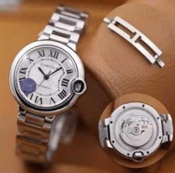 カルティエ 人気高級腕時計