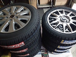 お買い得スタッドレスタイヤ&アルミホイールセット スタッドレスタイヤ激安和泉市