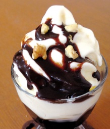 ミニチョコレートパフェを召し上がれ！ | ハウスクエア横浜