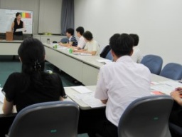 世界110カ国、26万人が参加する国際スピーチ学習会「トーストマスターズ」(横浜会場)