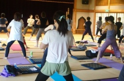 お寺ヨガリトリート@千葉県南房総妙福寺 ~アタマとカラダがクリアーに~ 9月16日-17日 (ビ...