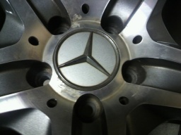 ボルト穴加工、M12~M14、メルセデスベンツ用アルミホイール加工