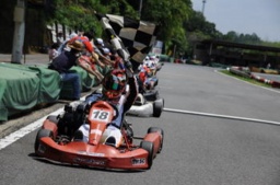 第6回レンタルフェスタ ファミ耐シリーズ | ゴーカート