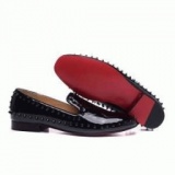  素材感を感じるクリスチャンルブタン コピーシューズ