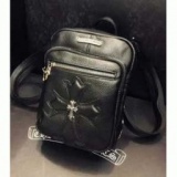 シャープな雰囲気を与える　クロム ハーツ バッグ コピー