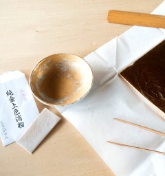 日本画に親しむ ～描かれる画材から見るたのしみ～ 第4回　箔と泥