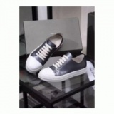 人気の高いコムデギャルソン ジャケッ コピー