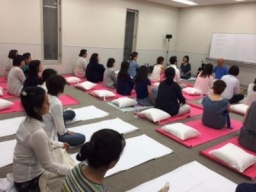 スペイン人ヒーラー、ハビエル氏による4時間セミナー「喜びの体験」（通訳付き）