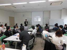 哲学・心理学を超えた自己分析★ブッダの示す 「鏡の法則」とは？