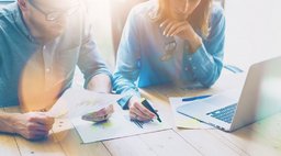 《20代限定》 【フォロー満足度NO,1】凡人だった僕が堅実なビジネスで０から月収100万円達成し...