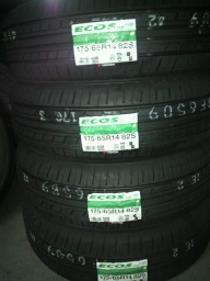 低燃費タイヤ販売　和泉市　高石市　堺市　泉大津市　岸和田市、国産低燃費タイヤ激安大阪