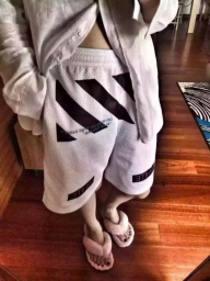 大歓迎な専門店 2018新作大好評 オフホワイト 半ズボン