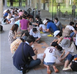 夏休み特別体験「まが玉を作ろう」