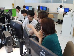 【無料ワークショップ】2014年オリジナル年賀状&クリスマスカード作成に挑戦♪12/1、12/7の2回...