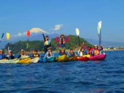 【平日アウトドア　本格的シーカヤック体験♪in湘南】社会人サークルFEAD