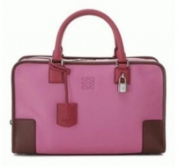 大人っぽく落ち着いた雰囲気があるロエベ コピー