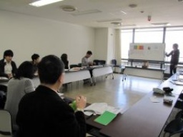 日曜の午前を活用、どんな場面でも役立つ話し方と英語力が楽しく身につきます!(横浜会場)