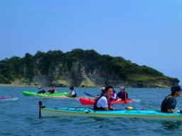 【平日アウトドア! 本格シーカヤック体験in湘南 】  社会人サークルFEAD