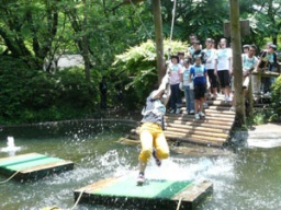 日本最大級！！フィールドアスレチック大攻略！～仲間とこえよう！１００のチャレンジ！～