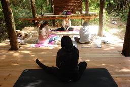 ハタ・ヨガ@高松・塩江ツリーハウス体験場