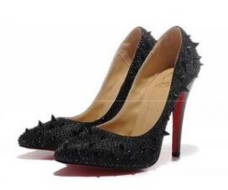 高級感が溢れる人気品のクリスチャンルブタン スーパーコピー、Christian Louboutinのハイヒー...