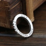 綺麗に決まるフォルム！ 2016 クロムハーツCHROME HEARTS シルバー925 指輪