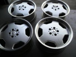 アルミホイール加工　ボルト穴加工