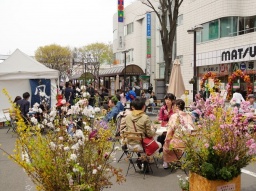 ハルフェスinえきまえ2018　手づくりマルシェ