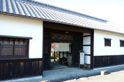 くら椿のひな祭り 工房朋 市松人形