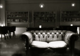 おしゃれなキャンドルバーで大人のパーティー ｜『アネロ anello』では社会人向けの遊び(遊び場...