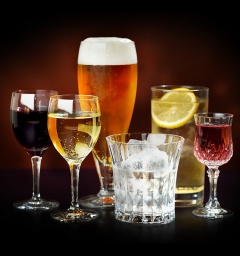 いしいしんじの「酒はものがたる」第1杯目　「ワインとアルチュール･ランボー」